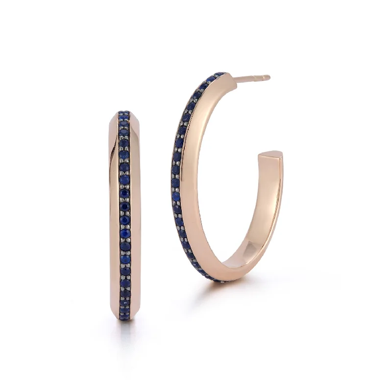 GRANT 18K AND BLUE SAPPHIRE KNIFE EDGE HOOP EARRINGS