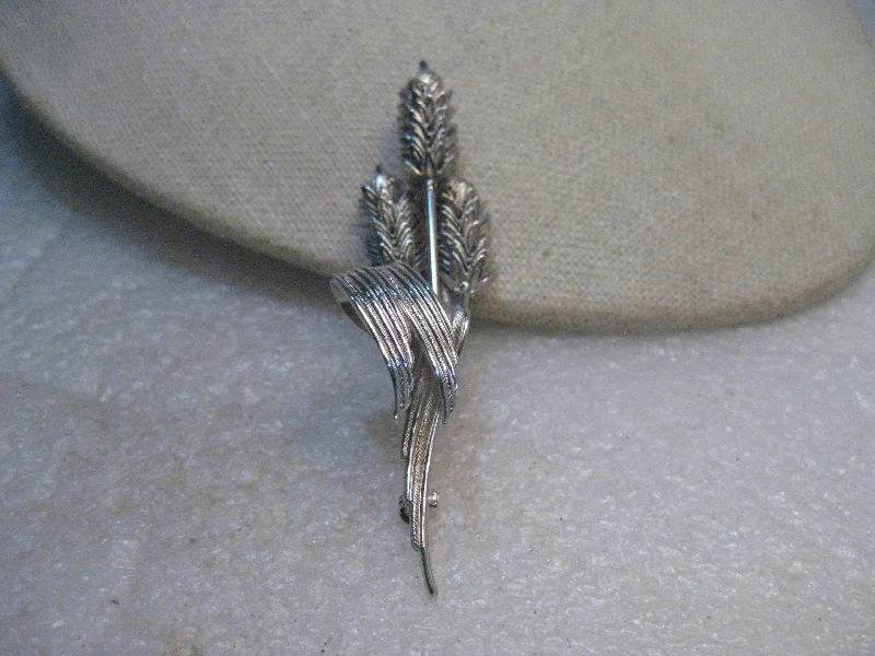 Vintage Articulated Wheat Brooch, Silver Tone - Tops Move, 3.25" Tall, 1960's