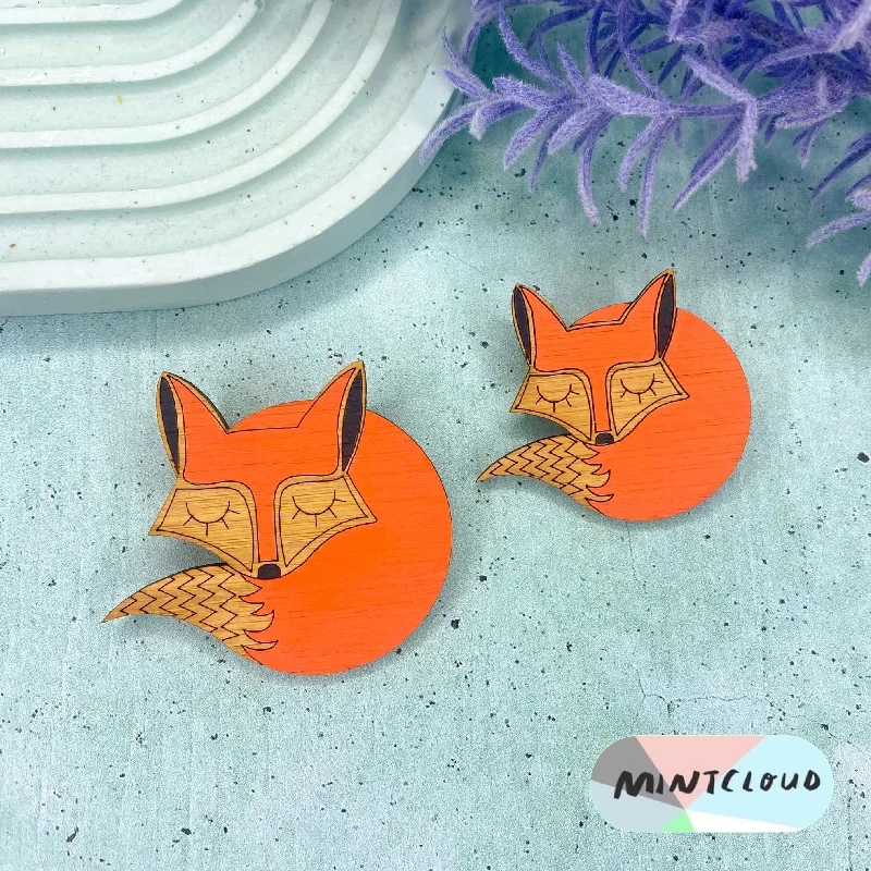 Mintcloud Brooch - Sleeping Fox