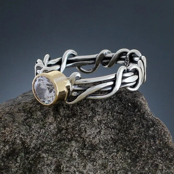 Wrapped Vine Ring with CZ in Gold Bezel