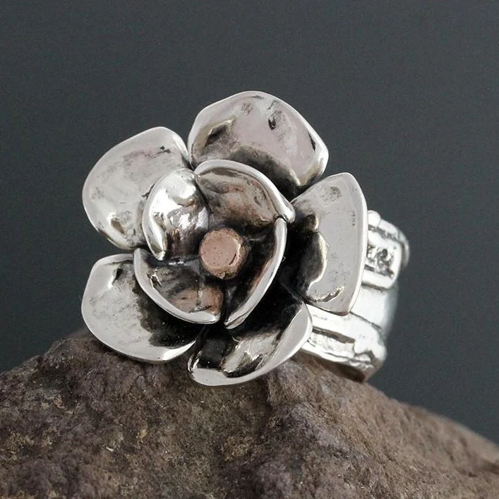 Wide Vine Dogwood Ring with Rose Gold Center