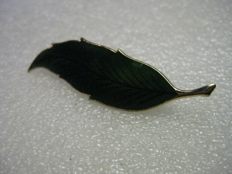 Vintage Green Enameled Leaf Brooch, with black veining, goldtone, 1970's